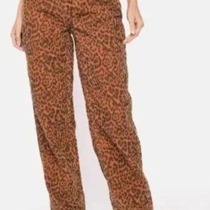 BDG jeans, leopard print, corduroy Baggy Boyfriend, Size 27